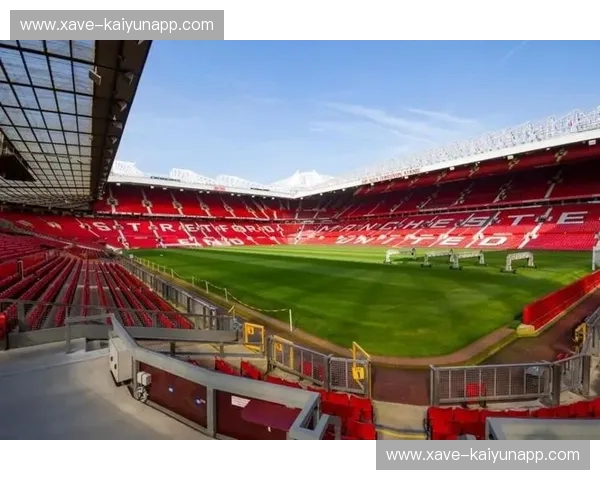 老特拉福德的记忆：曼联与女王公园巡游者，不止一场比赛的恩怨情仇